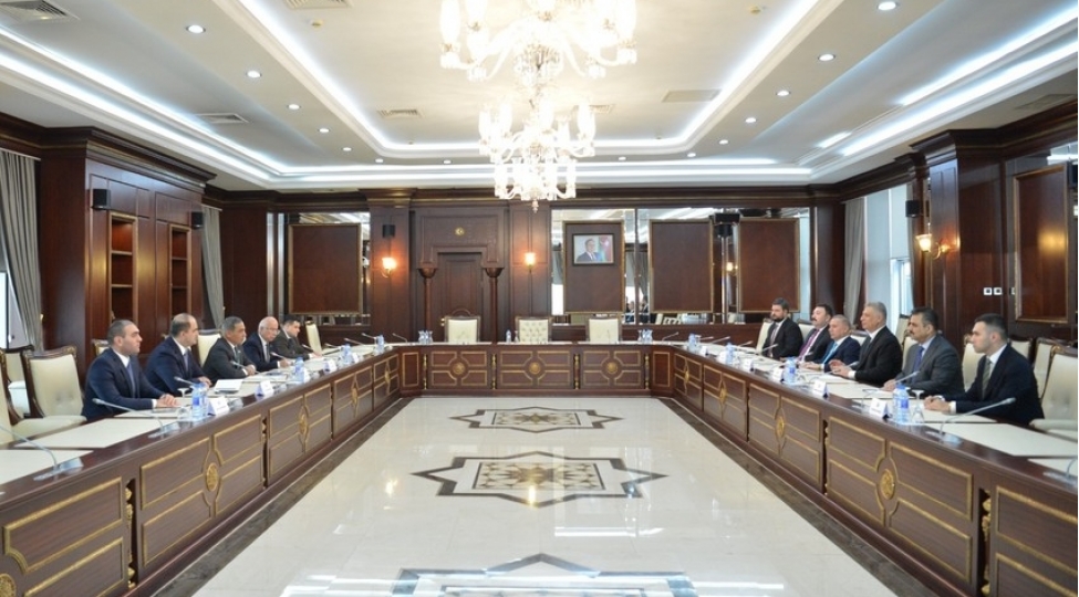 azerbaycan-ve-iraq-parlamentleri-arasinda-emekdashliq-meselesi-muzakire-olunub