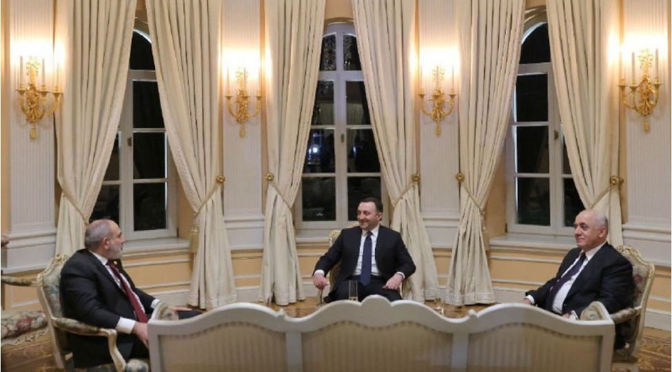 azerbaycan-ve-ermenistan-bash-nazirleri-gurcustanda-gorushub