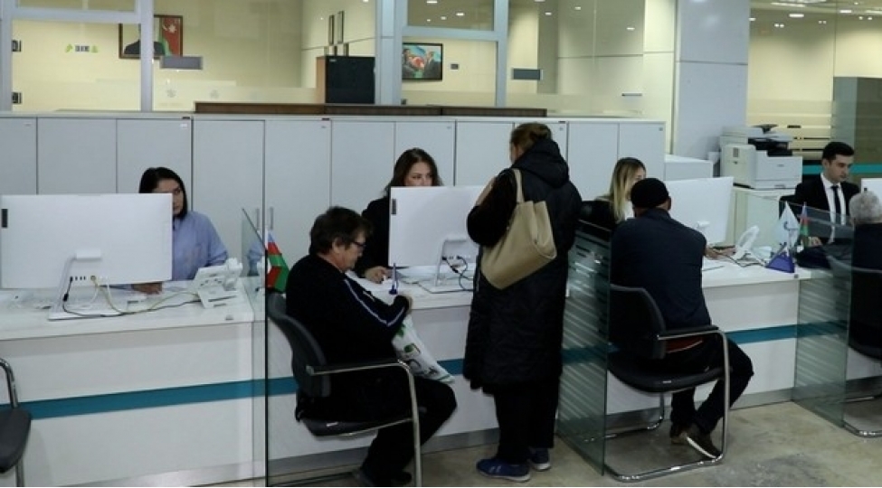 esf-baglanmish-banklarin-mushterilerine-nece-xidmet-gosterir-video