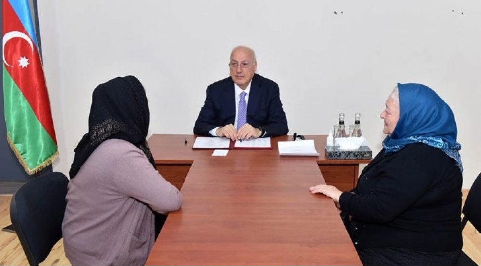 sumqayitda-sakinlerinin-muracietleri-dinlenilib-foto