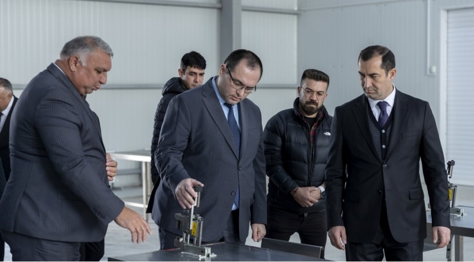 mecnun-memmedov-bolgelerdeki-kend-teserrufati-muessiselerine-bash-chekib-foto