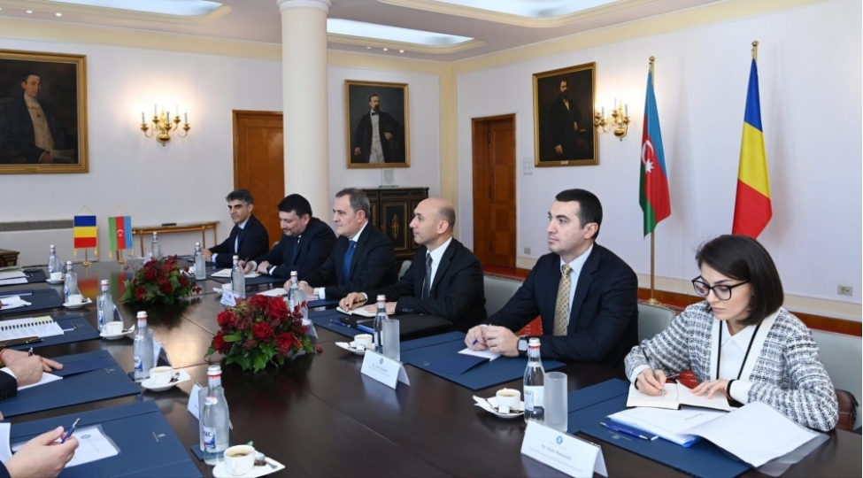 ceyhun-bayramov-ruminiya-shirketlerini-ve-investorlarini-sherqi-zengezur-ve-qarabag-iqtisadi-rayonuna-devet-edib