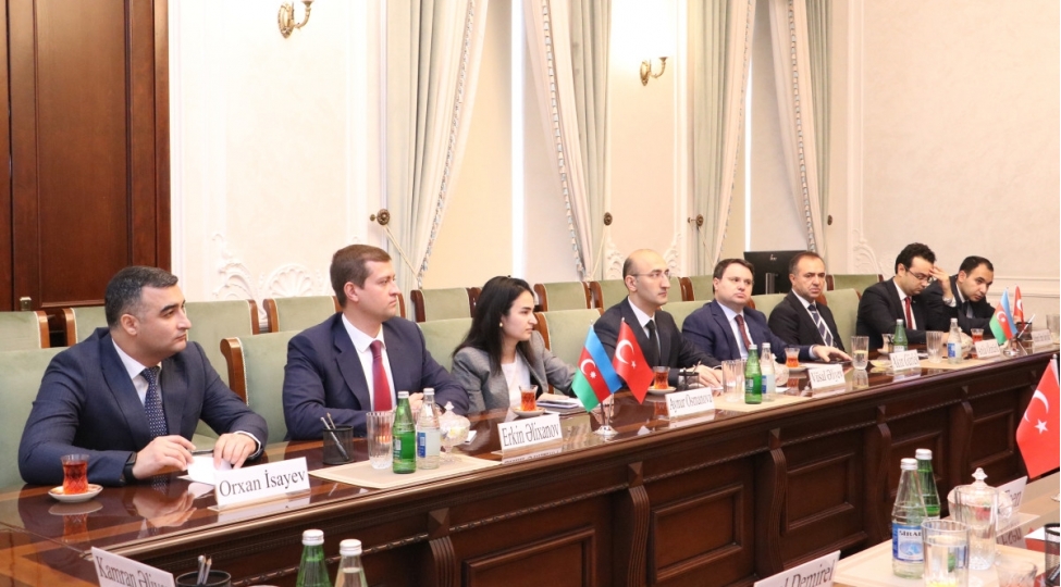kamran-eliyev-turkiye-numayende-heyeti-ile-gorushub-foto