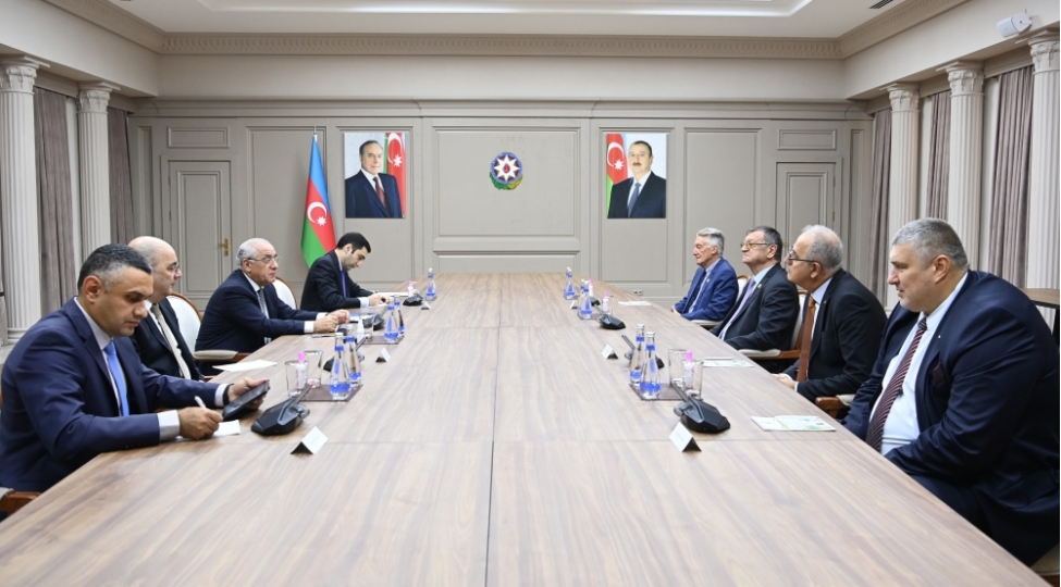 eli-esedov-avropa-voleybol-konfederasiyasi-ve-turkiye-voleybol-federasiyasinin-prezidentleri-ile-gorushub