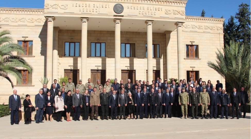 yevlaxda-tarixi-zeferimiz-heyder-eliyev-siyasetinin-tentenesidir-movzusundakonfrans-kechirilib-foto