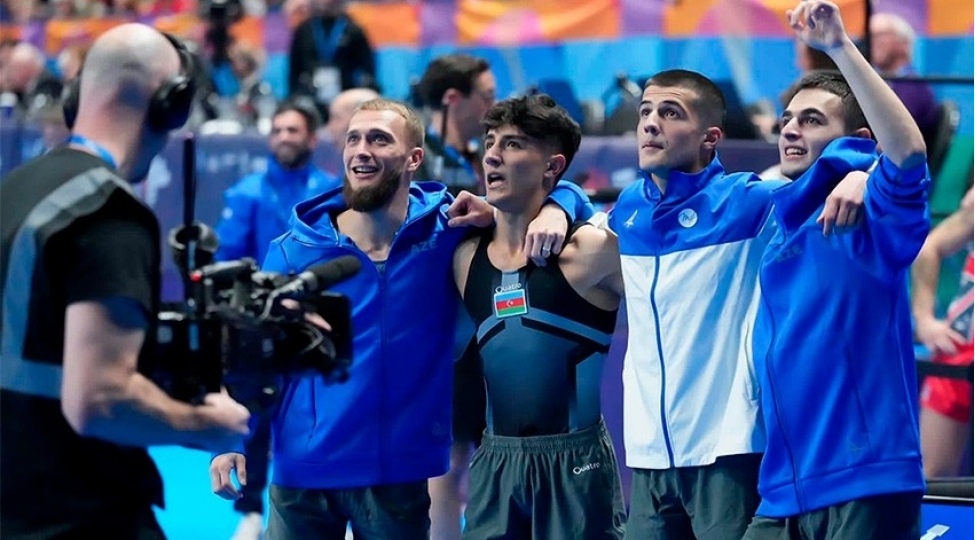 azerbaycan-millisi-birmingemde-dunya-chempionu-olub-foto