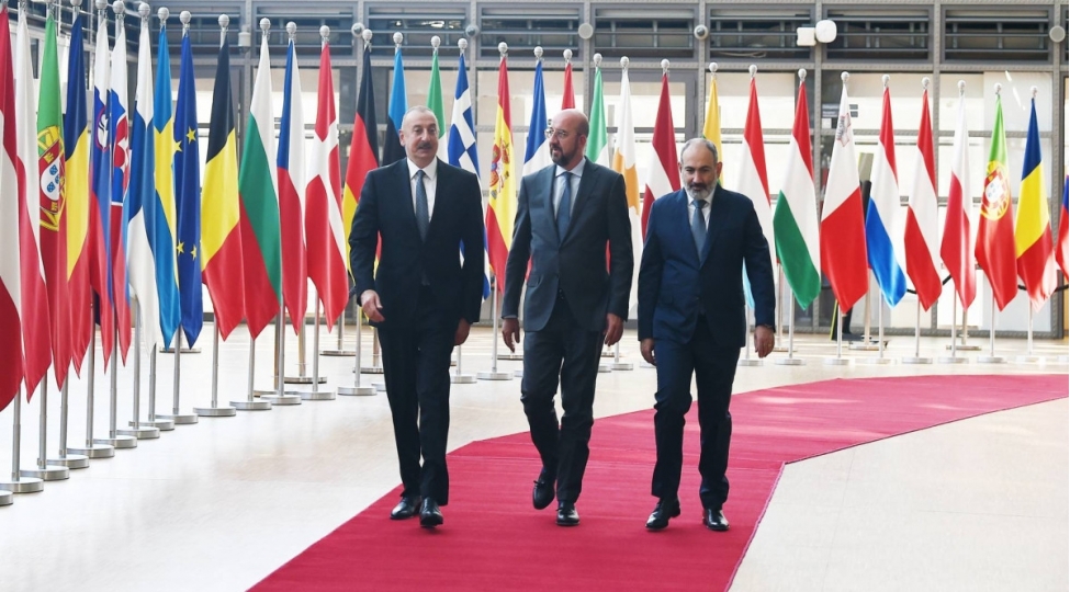 brussel-uchterefli-gorush-uchun-azerbaycan-ve-ermenistanla-danishiqlar-aparir-kiv