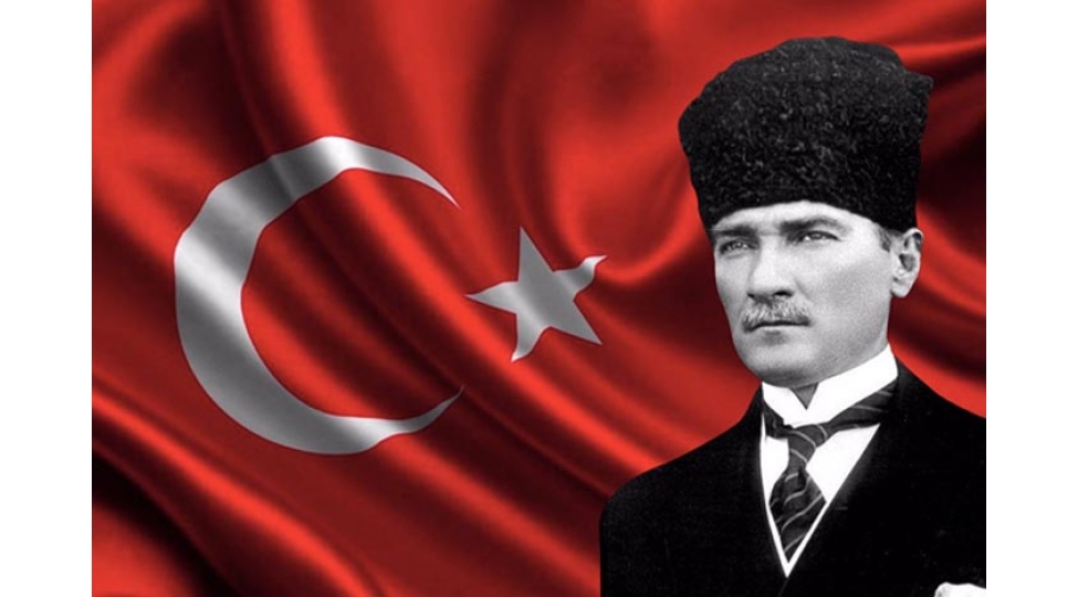 ataturk-turkiyenin-gencedeki-bash-konsullugunda-anilib