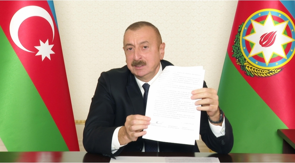 ermenistanin-kapitulyasiya-aktini-imzalamasindan-uch-il-otur