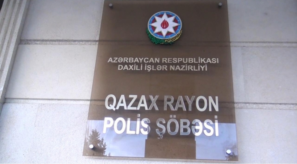 qazaxda-vetendashlar-qanunsuz-saxlanilan-ov-silahlarini-polise-konullu-tehvil-verib