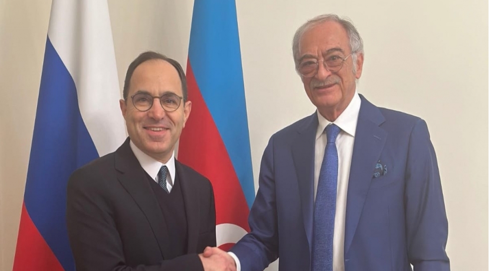 polad-bulbuloglu-turkiyenin-rusiyada-yeni-teyin-olunan-sefiri-ile-gorushub-foto