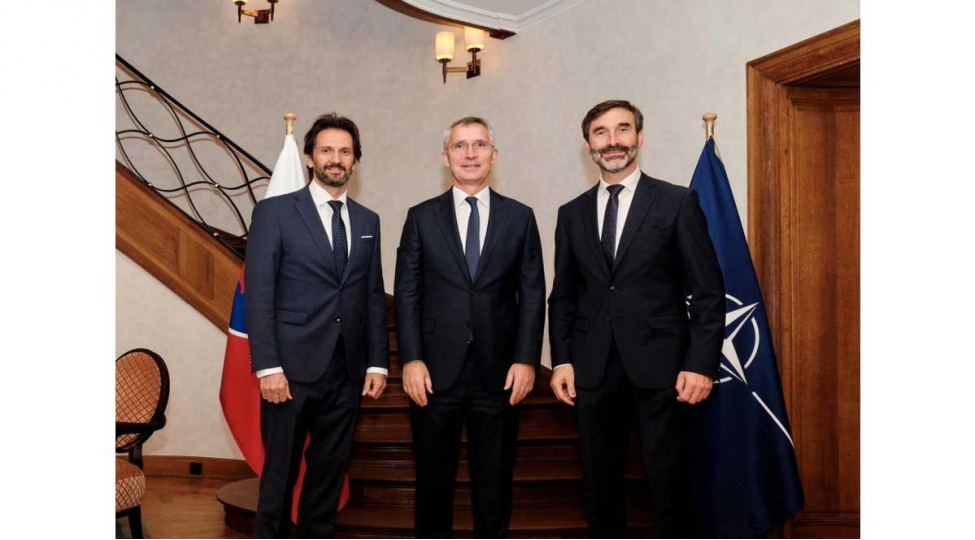 slovakiya-ukraynaya-herbi-yardimi-dayandirmasi-ile-bagli-nato-nu-melumatlandirib-foto