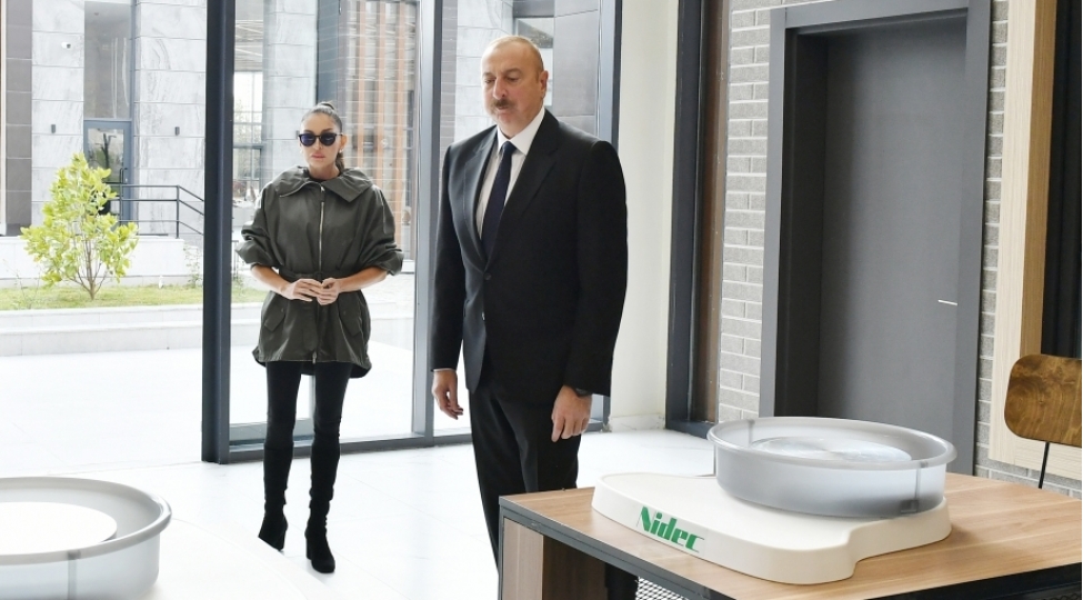prezident-ve-birinci-xanim-ismayillida-dost-evi-filialinin-achilishinda-ishtirak-edibler-yenilenibfoto