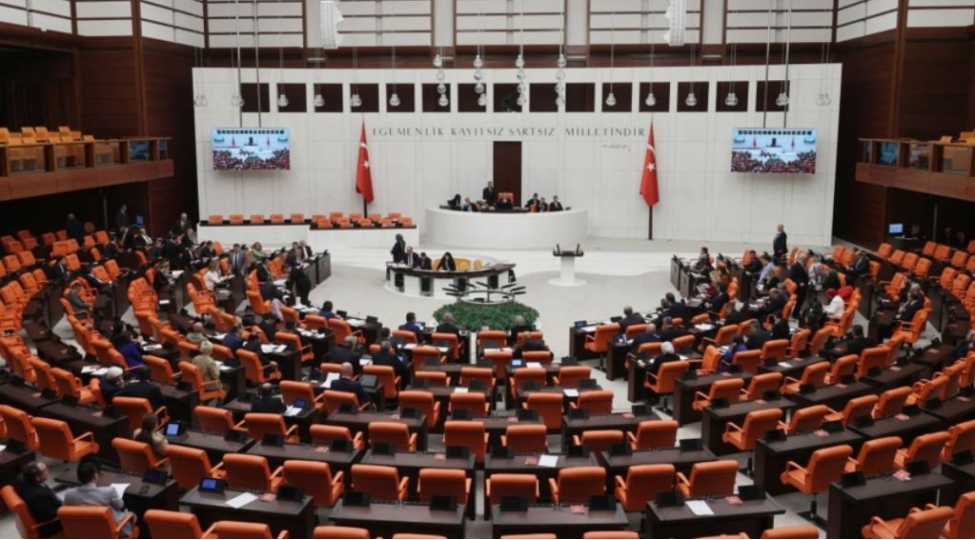 bu-gun-tbmm-de-turkiye-ordusunun-azerbaycanda-qalma-muddetinin-daha-bir-il-uzadilmasina-baxilacaq
