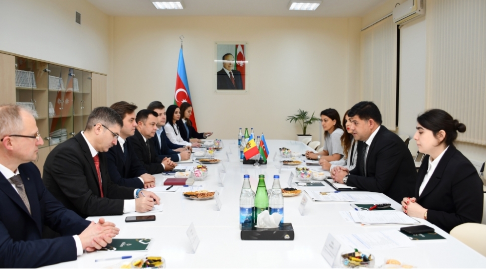 moldovali-ish-adamlari-senaye-zonalarina-investisiya-yatirmaga-devet-edilib-foto