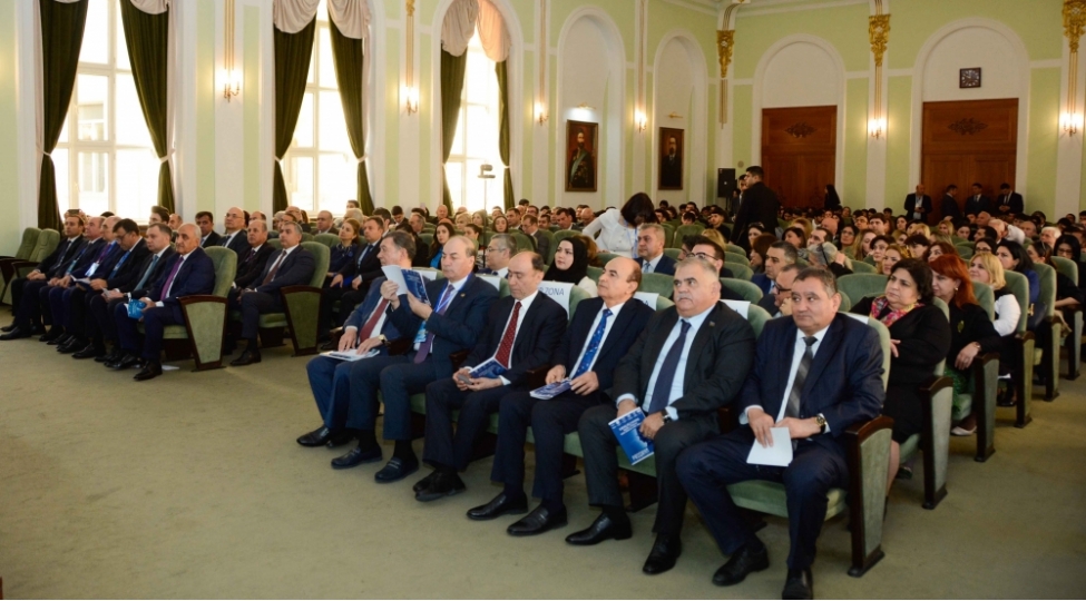 reqemsal-iqtisadiyyatin-muasir-chagirishlarina-hesr-olunan-iii-beynelxalq-elmi-praktiki-konfrans-kechirilib