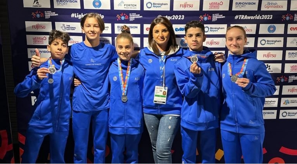 gimnastlarimiz-gumush-medal-qazaniblar-foto