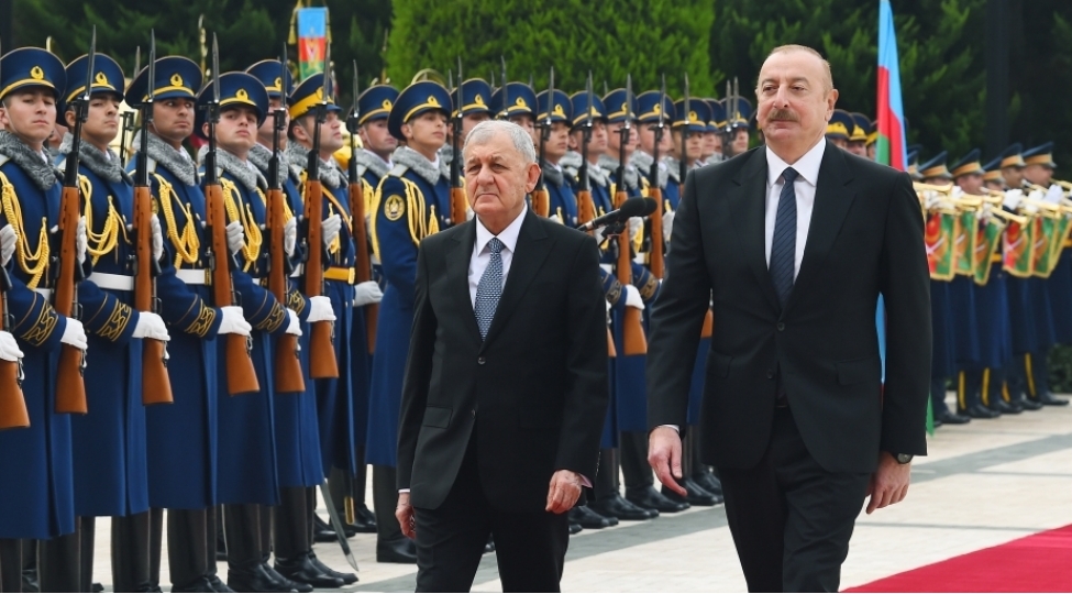 azerbaycanda-seferde-olan-iraq-prezidentinin-resmi-qarshilanma-merasimi-kechirilib