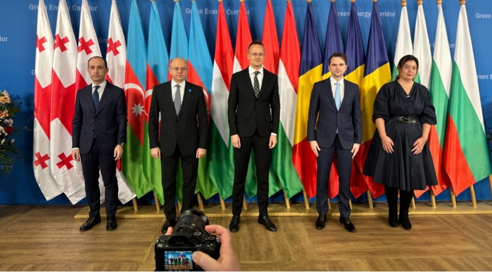 budapeshtde-yashil-enerjinin-inkishafi-ve-oturulmesi-layihesi-uzre-nazirlerin5-ci-iclasi-kechirilib-foto