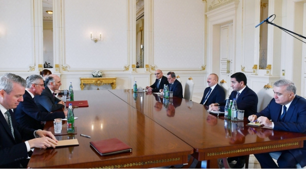 prezident-ilham-eliyev-britaniyanin-dovlet-nazirini-qebul-edib