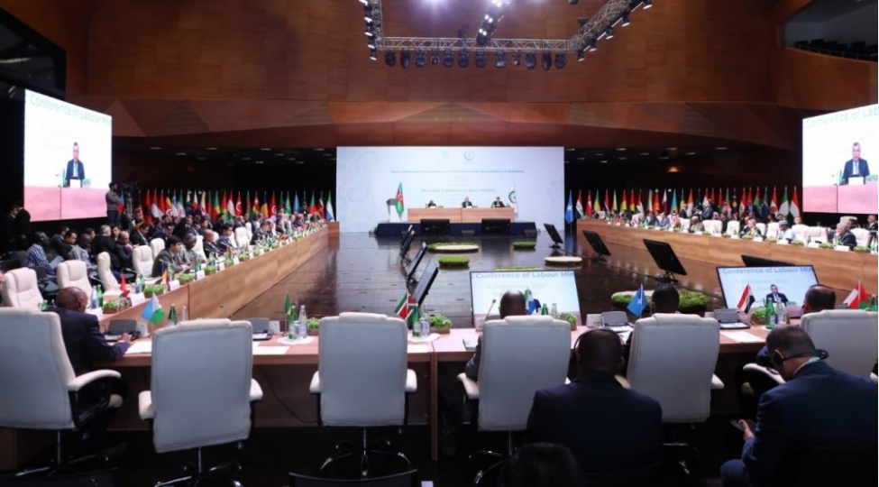 iet-emek-nazirleri-konfransinin-nazirler-sessiyasi-bashlayib-foto