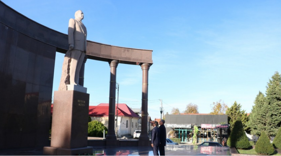 ekologiya-ve-tebii-servetler-naziri-shemkirde-vetendashlari-qebul-edib-foto