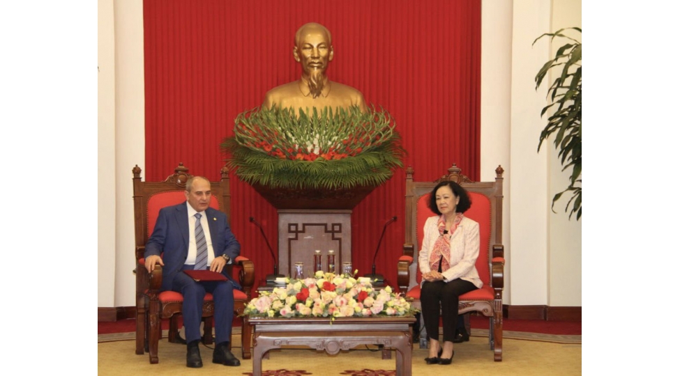 yap-numayende-heyeti-vyetnam-kommunist-partiyasinin-siyasi-burosunun-uzvu-ve-teshkilat-komissiyasinin-sedri-chionq-txi-may-ile-gorushub