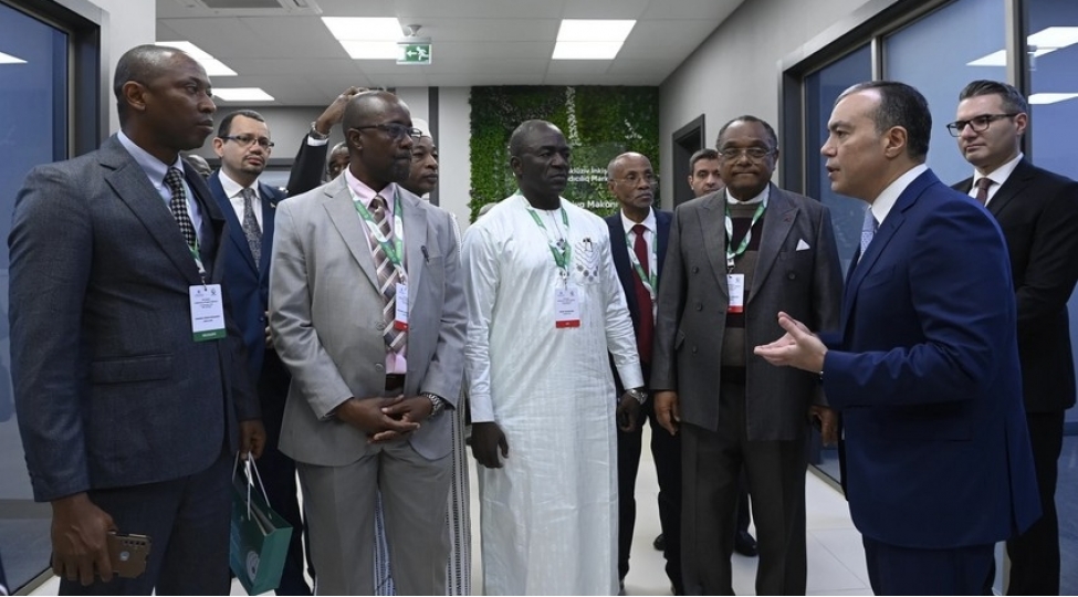 islam-olkelerinin-nazirleri-dost-merkezinde-olublar