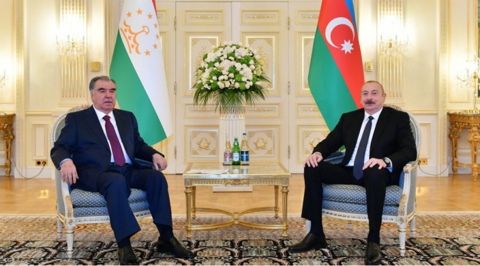 azerbaycan-prezidenti-ilham-eliyev-emomeli-rehmon-ile-gorushub-yenilenib