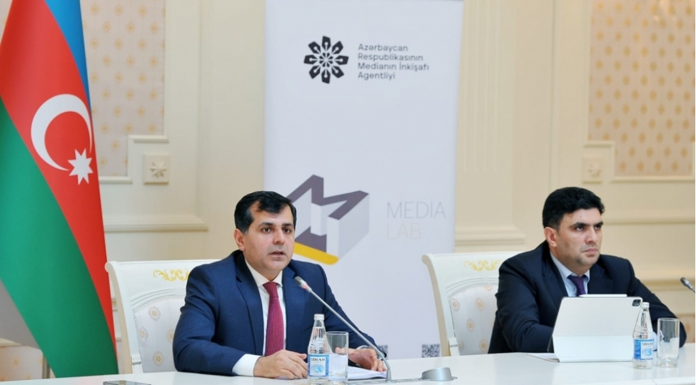 ali-mehkeme-ve-medianin-inkishafi-agentliyinin-birge-teshkilatchiligi-ile-telebeler-uchun-seminar-kechirilib-foto