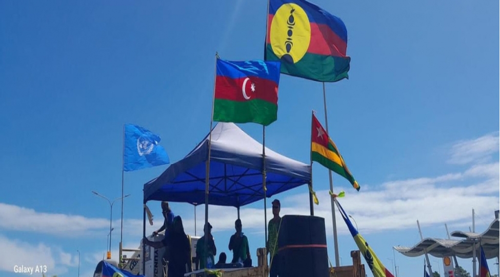 yeni-kaledoniyada-fransa-polisinin-azerbaycan-bayragini-yigishdirmaq-telebini-yerine-yetirmeyib