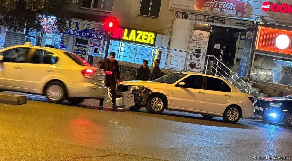 bakida-yol-neqliyyat-hadisesi-bash-verib-foto