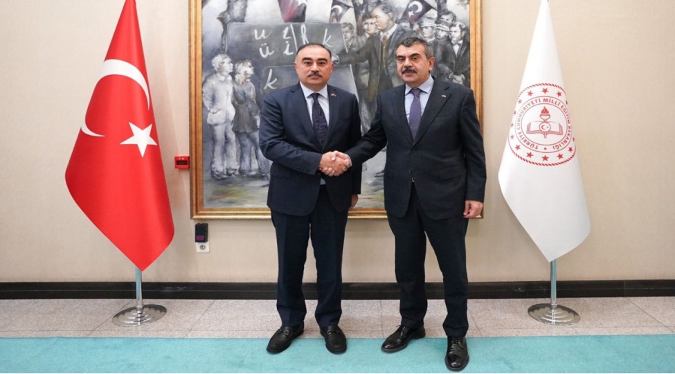 azerbaycan-sefiri-turkiyenin-tehsil-naziri-ile-gorushub