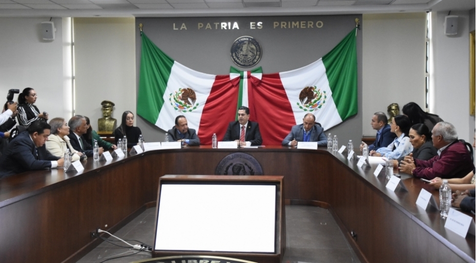 azerbaycanli-deputatlar-meksika-shtatlarinin-yerli-konqreslerinde-gorushler-kechiribler