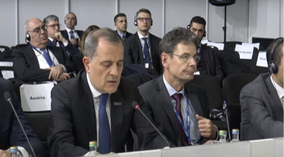 azerbaycan-xin-rehberi-atet-in-iclasinda-antiterror-tedbirlerini-shertlendiren-amillerden-danishib