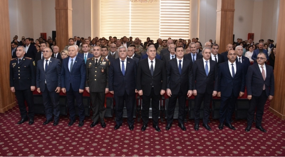 ulu-onderin-mudrik-siyaseti-ugurlu-inkishafa-aparan-tarixi-yol-foto