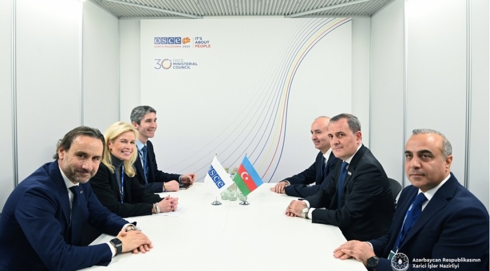 azerbaycanla-atet-pa-arasinda-emekdashliq-muzakire-edilib-yenilenib