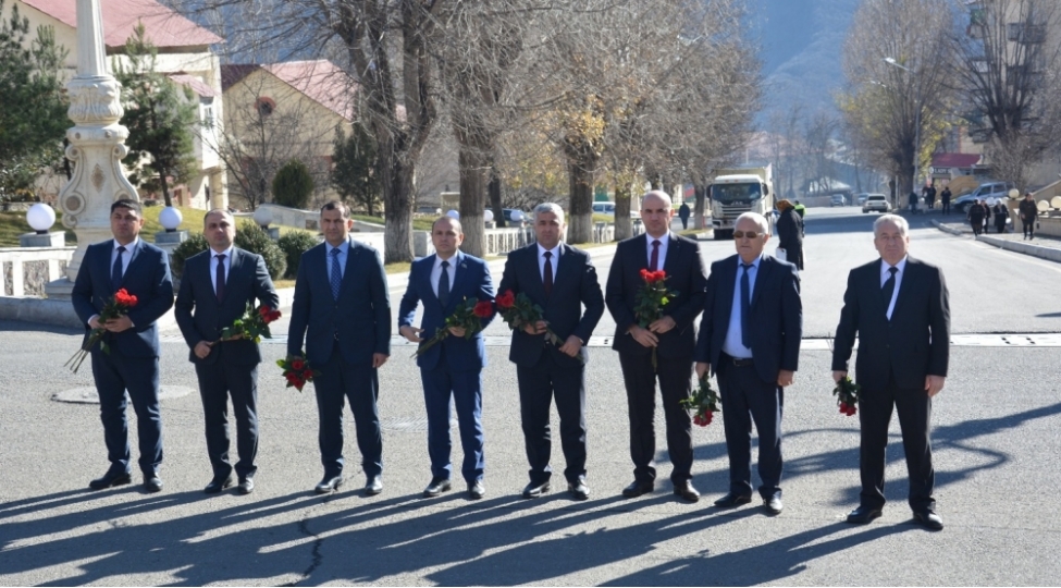 dashkesende-heyder-eliyev-ve-shanli-zefer-tariximizmovzusunda-elmi-praktik-konfrans-foto