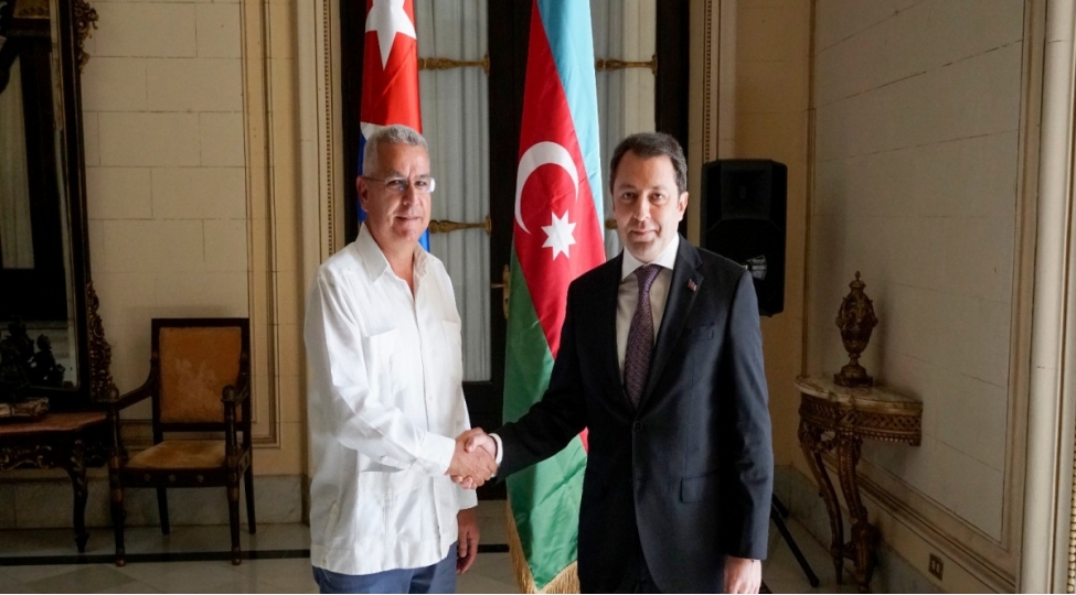 azerbaycanla-kuba-arasinda-ilk-siyasi-meslehetleshmeler-kechirilib-foto