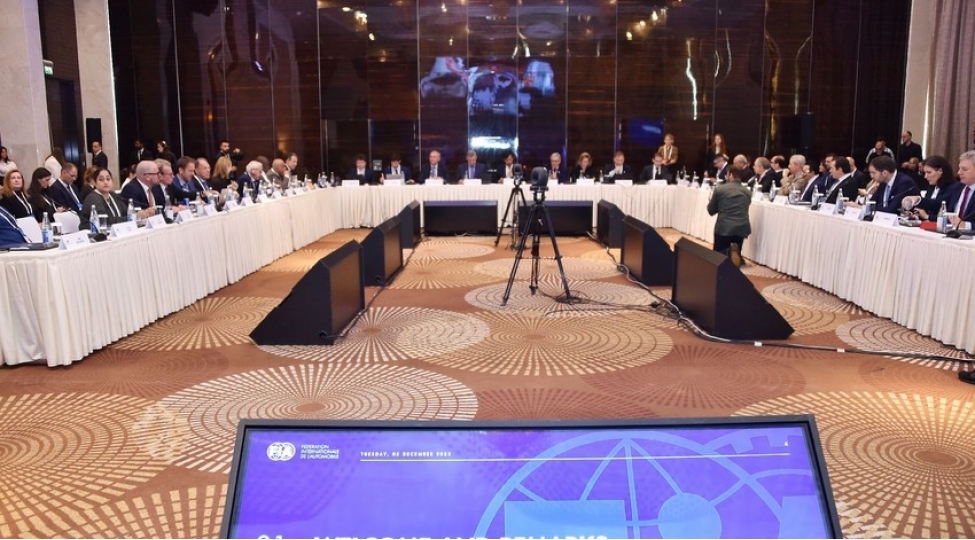 fia-nin-bash-assambleyalarinin-iclaslari-bashlayib-foto