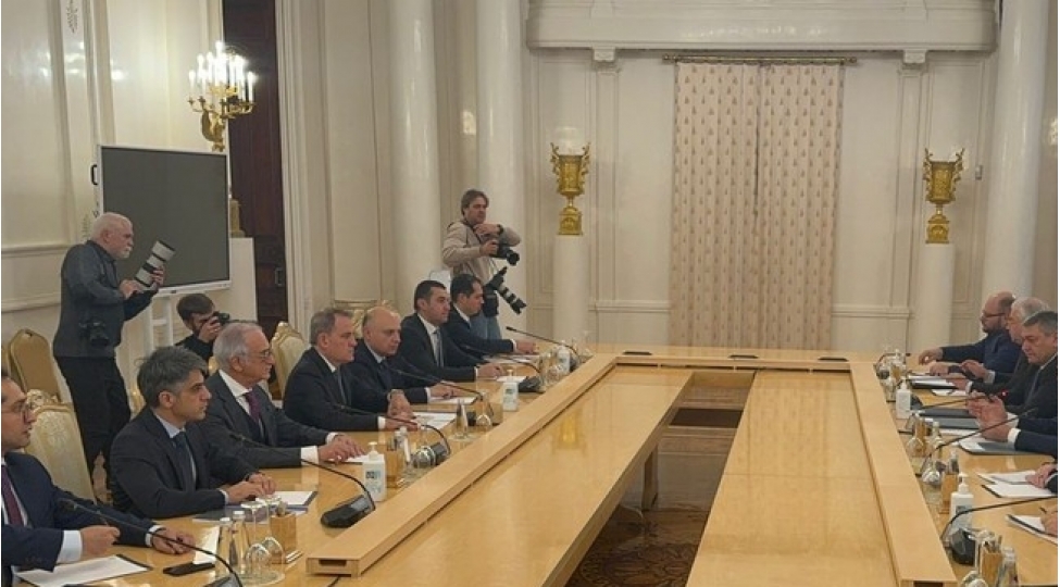 azerbaycanla-rusiyanin-xin-bashchilari-irevan-ve-baki-arasinda-normallashma-uchun-seylerin-artirilmasini-muzakire-edibler-yenilenib