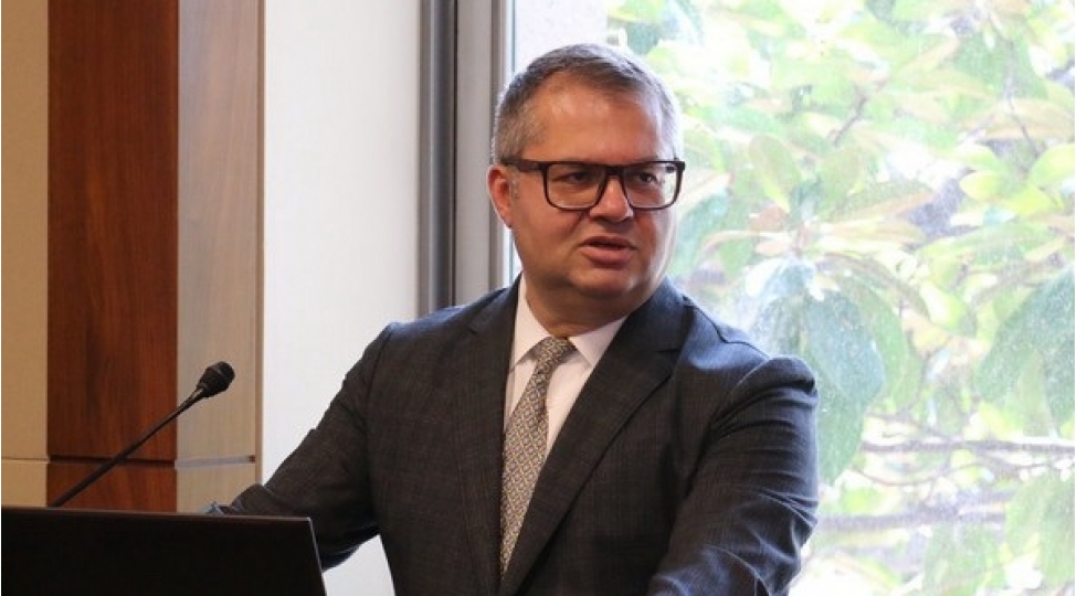 azerbaycan-sefiri-absh-komissiyasina-ishlerindeki-siyasi-korrupsiya-barede-deliller-teqdim-edib