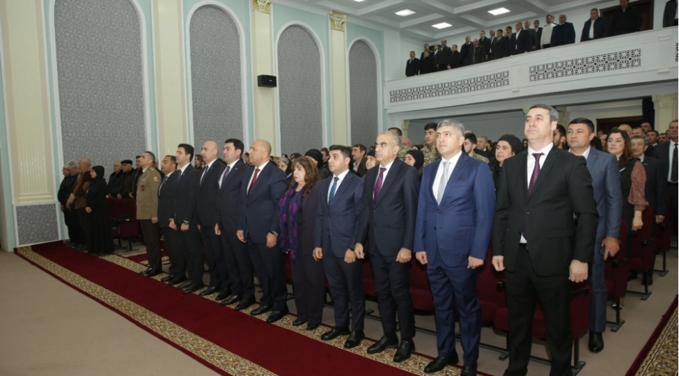 muasir-azerbaycan-heyder-eliyev-ideyalarinin-tentenesidir-foto