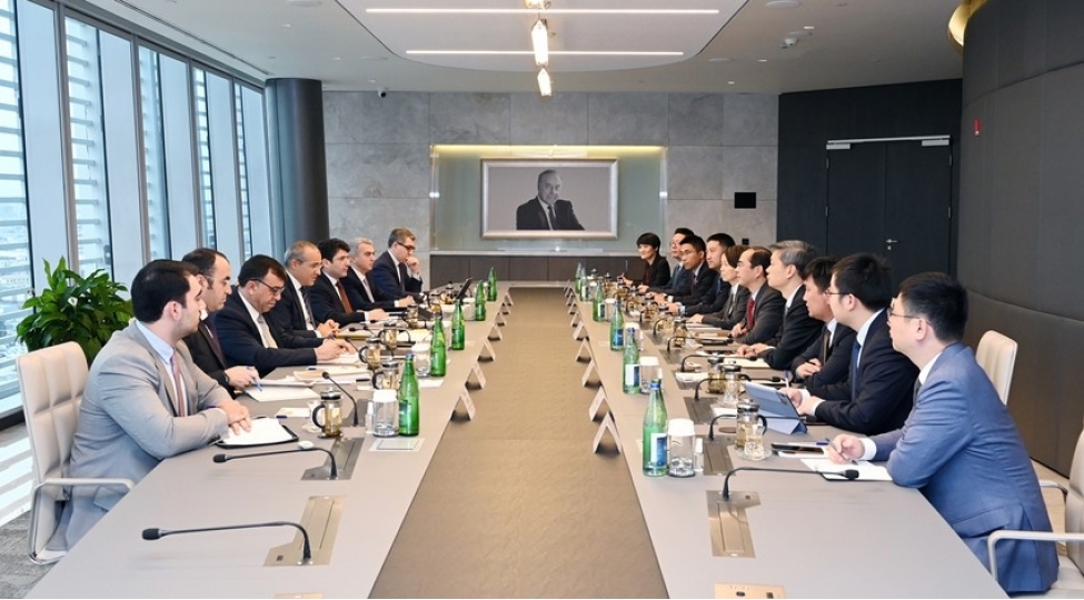 azerbaycan-yashil-enerji-kechidinin-suretlendirilmesi-uchun-chin-shirketi-ile-emekdashliq-edecek-foto