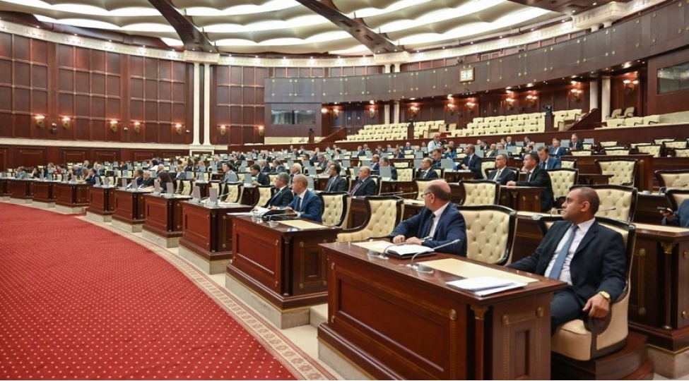 mehkeme-ekspertizasi-idarelerinin-ekspertlerine-herbi-rutbenin-verilmesine-dair-layihe-ilk-oxunushdan-kechib