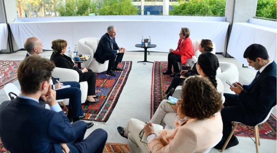cop28-platformasinda-azerbaycan-numayende-heyetibir-sira-iclaslarda-ishtirak-edir