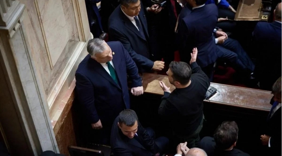 argentinada-zelenski-ve-orban-arasinda-gergin-dialoq-olub
