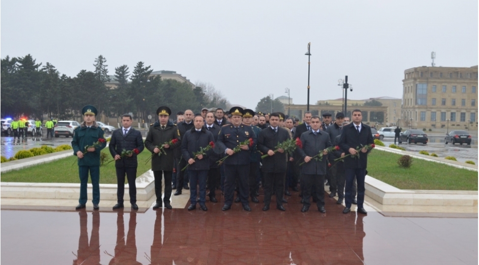 neftchalada-umummilli-lider-heyder-eliyevin-eziz-xatiresi-anilib-foto-2