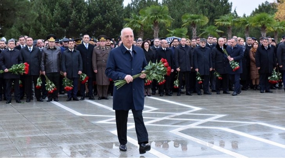 sumqayitda-ulu-onder-heyder-eliyevin-xatiresi-anilib-foto