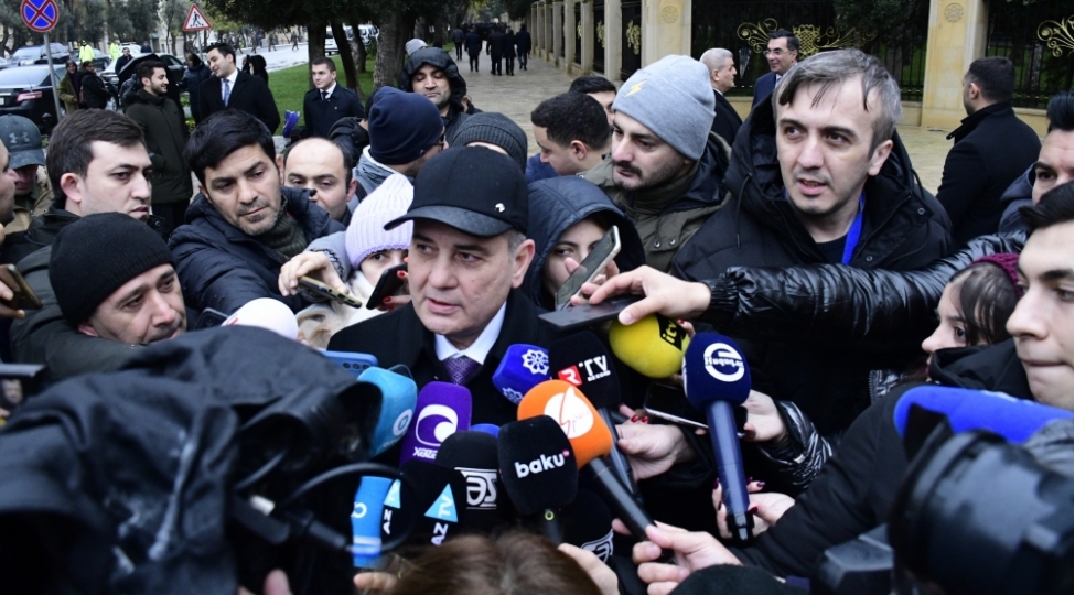 yap-in-prezidentliye-namizedi-partiyanin-idare-heyetinin-iclasinda-ireli-surulecek-tahir-budaqov